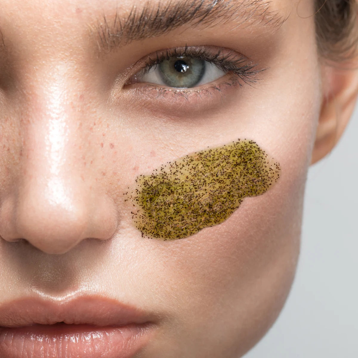 Gezichtsscrub Aloe Vera en Bamboe 100ml Labnatur Labnatur Nederland