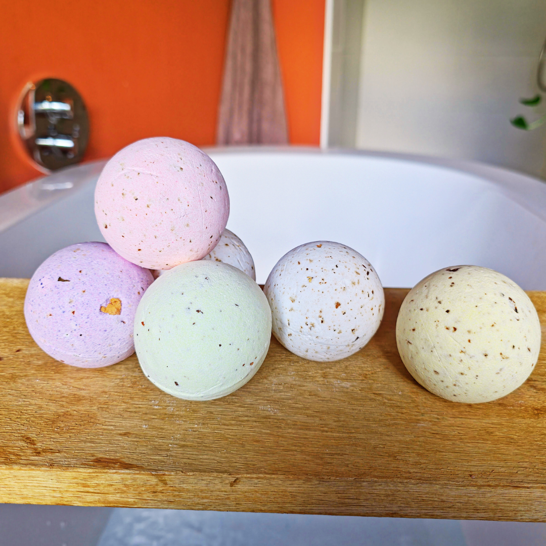 Bruisbal Vanille 140g – Luxe Ontspannende Bath Bomb | Natuurlijk & Vegan | SYS
